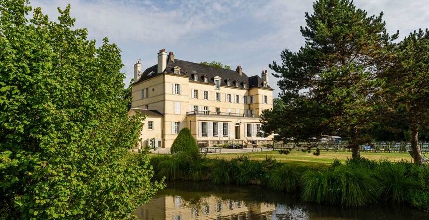 Côte-d'Or, Saulon-la-Rue | Domaine de Saulon 4*